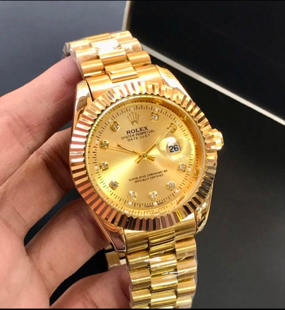 Rolex Date just in Golden Colour