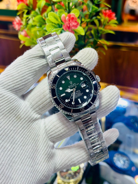 Rolex Oyster Perpetual Date – Automatic Chronometer with Date Display